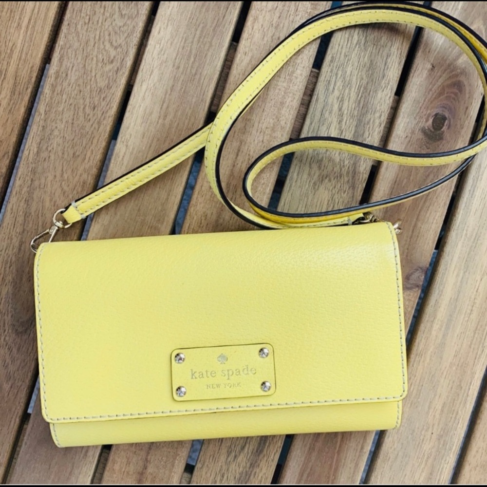 Kate Spade ♠️ Yellow Crossbody Cutch